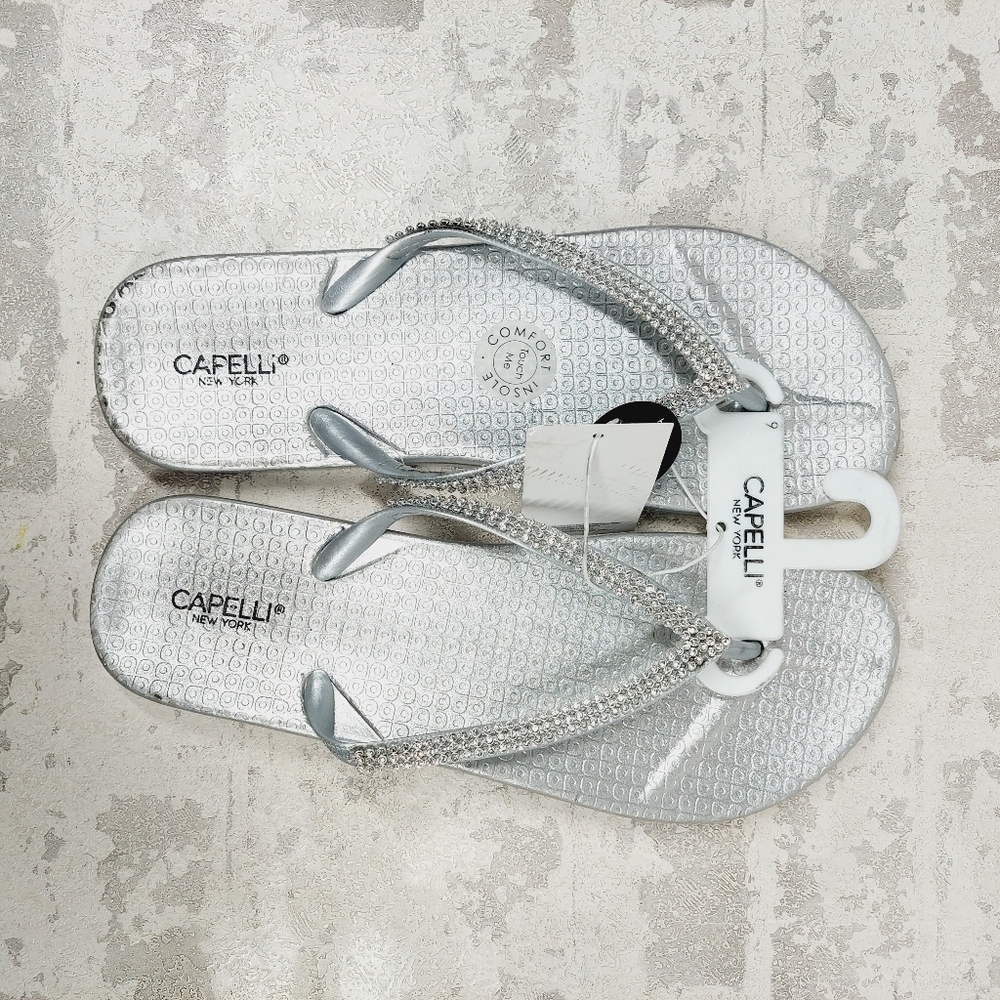 New Bundle of 2 Capelli  Silver/White Slip On Thong Slippers F834 - Picture 2 of 8